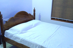 Eliza Gardeen Standard Room Image